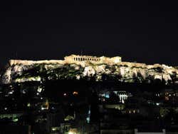 Acropole à la tombée de la nuit