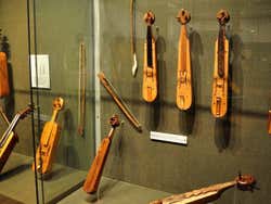 Musée des instruments de musique populaire, exposition